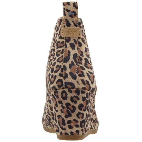 ❌SOLD❌NWT TOMS Kelsey Desert Tan Leopard Print Suede Round Toe Wedge Booties - Picture 3 of 3
